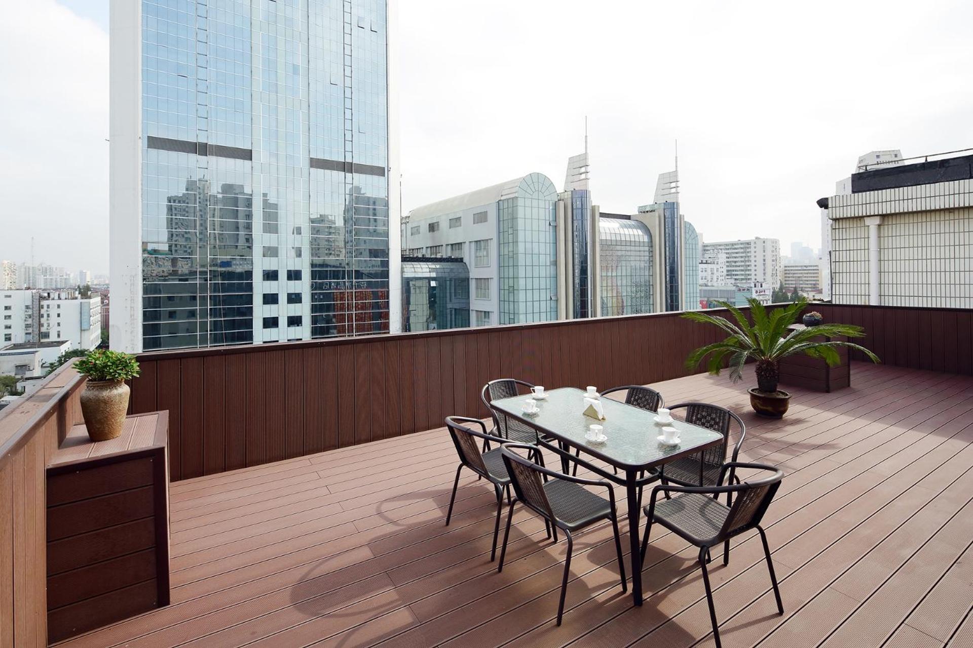 Wujiaochang Dabaishu Orange Crystal 4* Shanghai